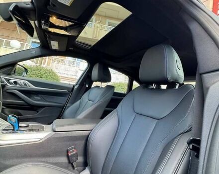 Белый БМВ i4, объемом двигателя 0 л и пробегом 20 тыс. км за 36999 $, фото 22 на Automoto.ua