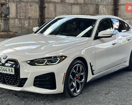 Белый БМВ i4, объемом двигателя 0 л и пробегом 30 тыс. км за 42000 $, фото 1 на Automoto.ua