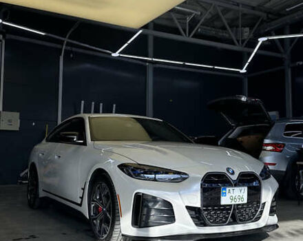 Белый БМВ i4, объемом двигателя 0 л и пробегом 14 тыс. км за 40500 $, фото 1 на Automoto.ua