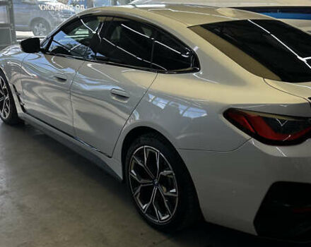 Белый БМВ i4, объемом двигателя 0 л и пробегом 14 тыс. км за 40500 $, фото 10 на Automoto.ua