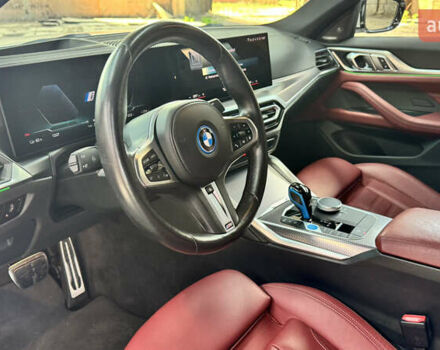 Белый БМВ i4, объемом двигателя 0 л и пробегом 30 тыс. км за 42000 $, фото 9 на Automoto.ua