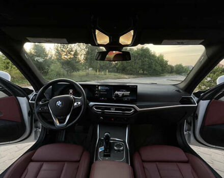 Белый БМВ i4, объемом двигателя 0 л и пробегом 31 тыс. км за 30100 $, фото 31 на Automoto.ua