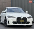 Белый БМВ i4, объемом двигателя 0 л и пробегом 18 тыс. км за 32650 $, фото 9 на Automoto.ua