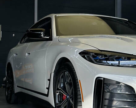 Белый БМВ i4, объемом двигателя 0 л и пробегом 14 тыс. км за 40500 $, фото 18 на Automoto.ua