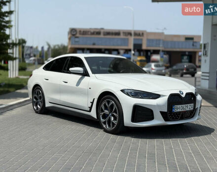 Белый БМВ i4, объемом двигателя 0 л и пробегом 3 тыс. км за 37500 $, фото 4 на Automoto.ua