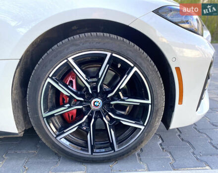 Белый БМВ i4, объемом двигателя 0 л и пробегом 40 тыс. км за 43300 $, фото 29 на Automoto.ua