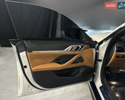 Белый БМВ i4, объемом двигателя 0 л и пробегом 3 тыс. км за 51500 $, фото 34 на Automoto.ua