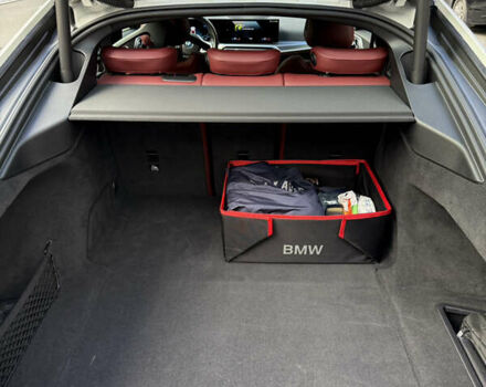 Белый БМВ i4, объемом двигателя 0 л и пробегом 35 тыс. км за 50700 $, фото 19 на Automoto.ua