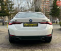 Белый БМВ i4, объемом двигателя 0 л и пробегом 36 тыс. км за 37900 $, фото 5 на Automoto.ua