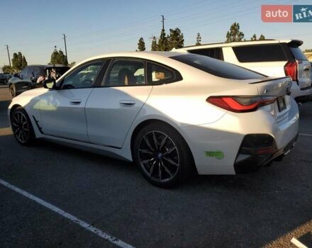 Белый БМВ i4, объемом двигателя 0 л и пробегом 84 тыс. км за 15600 $, фото 1 на Automoto.ua