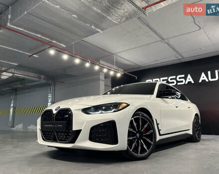 Белый БМВ i4, объемом двигателя 0 л и пробегом 3 тыс. км за 51500 $, фото 4 на Automoto.ua