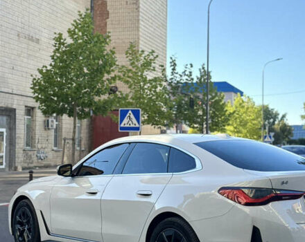 Белый БМВ i4, объемом двигателя 0 л и пробегом 33 тыс. км за 34500 $, фото 14 на Automoto.ua