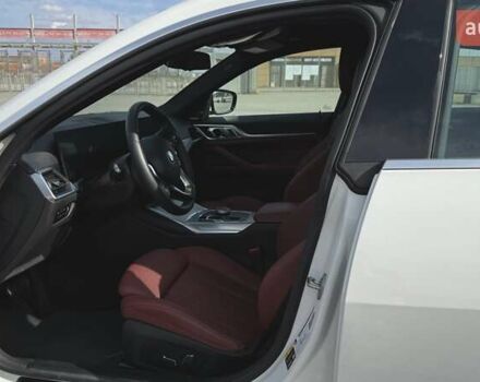 Белый БМВ i4, объемом двигателя 0 л и пробегом 7 тыс. км за 39900 $, фото 21 на Automoto.ua