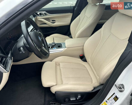 Белый БМВ i4, объемом двигателя 0 л и пробегом 20 тыс. км за 36999 $, фото 19 на Automoto.ua