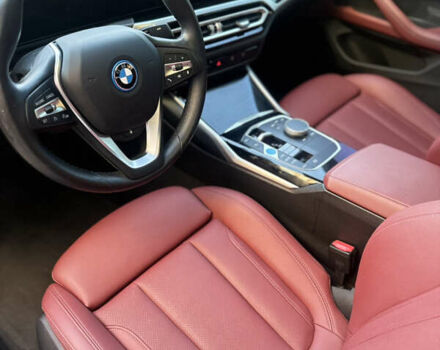 Белый БМВ i4, объемом двигателя 0 л и пробегом 33 тыс. км за 34500 $, фото 34 на Automoto.ua