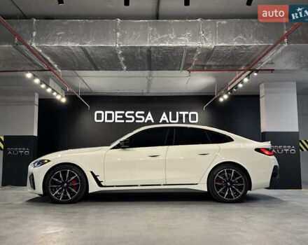 Белый БМВ i4, объемом двигателя 0 л и пробегом 3 тыс. км за 49999 $, фото 7 на Automoto.ua
