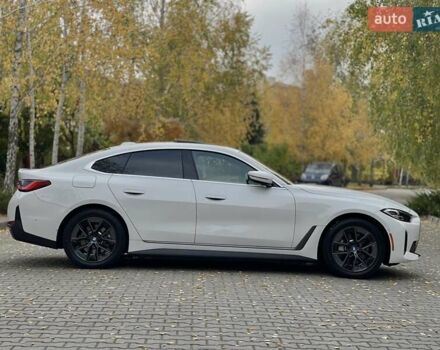Белый БМВ i4, объемом двигателя 0 л и пробегом 42 тыс. км за 34900 $, фото 13 на Automoto.ua