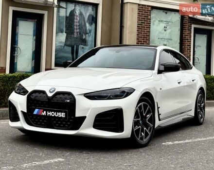 Белый БМВ i4, объемом двигателя 0 л и пробегом 45 тыс. км за 55900 $, фото 5 на Automoto.ua