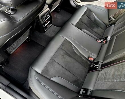 Белый БМВ i4, объемом двигателя 0 л и пробегом 45 тыс. км за 55900 $, фото 35 на Automoto.ua