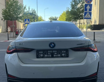 Белый БМВ i4, объемом двигателя 0 л и пробегом 33 тыс. км за 34500 $, фото 17 на Automoto.ua