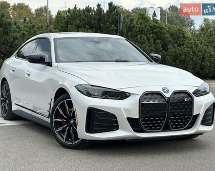 Белый БМВ i4, объемом двигателя 0 л и пробегом 20 тыс. км за 36999 $, фото 3 на Automoto.ua