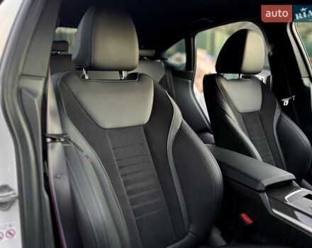 Белый БМВ i4, объемом двигателя 0 л и пробегом 45 тыс. км за 55900 $, фото 45 на Automoto.ua