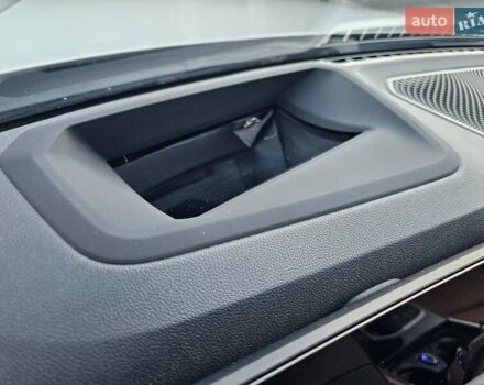 Белый БМВ i4, объемом двигателя 0 л и пробегом 10 тыс. км за 36800 $, фото 9 на Automoto.ua