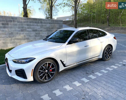 Белый БМВ i4, объемом двигателя 0 л и пробегом 40 тыс. км за 43300 $, фото 6 на Automoto.ua