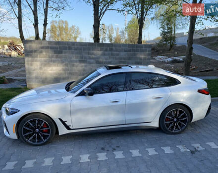 Белый БМВ i4, объемом двигателя 0 л и пробегом 40 тыс. км за 43300 $, фото 21 на Automoto.ua