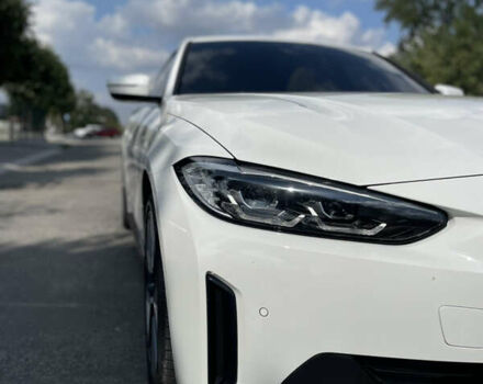 Білий БМВ i4, об'ємом двигуна 0 л та пробігом 31 тис. км за 35500 $, фото 18 на Automoto.ua