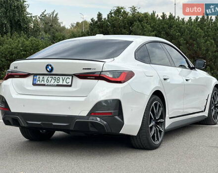 Белый БМВ i4, объемом двигателя 0 л и пробегом 20 тыс. км за 36999 $, фото 15 на Automoto.ua