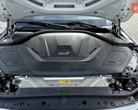 Белый БМВ i4, объемом двигателя 0 л и пробегом 7 тыс. км за 39900 $, фото 33 на Automoto.ua