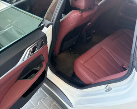 Белый БМВ i4, объемом двигателя 0 л и пробегом 33 тыс. км за 34500 $, фото 50 на Automoto.ua