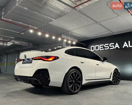Белый БМВ i4, объемом двигателя 0 л и пробегом 3 тыс. км за 51500 $, фото 13 на Automoto.ua