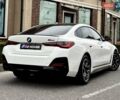 Белый БМВ i4, объемом двигателя 0 л и пробегом 45 тыс. км за 55900 $, фото 9 на Automoto.ua