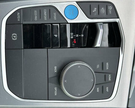 Белый БМВ i4, объемом двигателя 0 л и пробегом 20 тыс. км за 36999 $, фото 45 на Automoto.ua