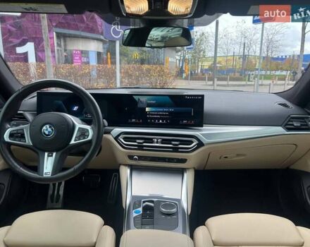 Белый БМВ i4, объемом двигателя 0 л и пробегом 20 тыс. км за 35990 $, фото 40 на Automoto.ua