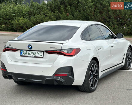 Белый БМВ i4, объемом двигателя 0 л и пробегом 20 тыс. км за 36999 $, фото 14 на Automoto.ua