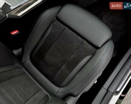 Белый БМВ i4, объемом двигателя 0 л и пробегом 45 тыс. км за 55900 $, фото 43 на Automoto.ua