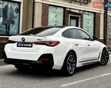 Белый БМВ i4, объемом двигателя 0 л и пробегом 45 тыс. км за 55900 $, фото 10 на Automoto.ua