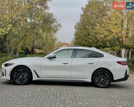 Белый БМВ i4, объемом двигателя 0 л и пробегом 42 тыс. км за 34900 $, фото 12 на Automoto.ua