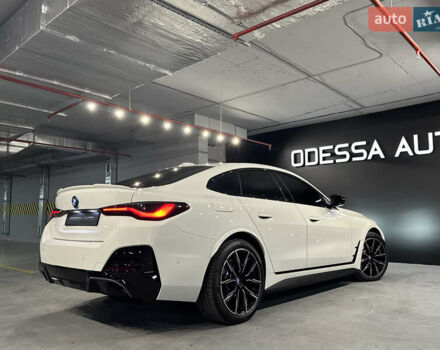 Белый БМВ i4, объемом двигателя 0 л и пробегом 3 тыс. км за 49999 $, фото 12 на Automoto.ua