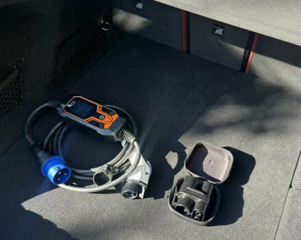 Белый БМВ i4, объемом двигателя 0 л и пробегом 33 тыс. км за 34500 $, фото 65 на Automoto.ua