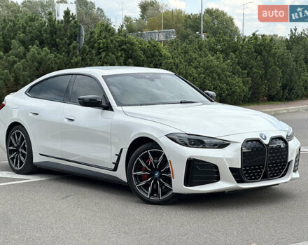 Белый БМВ i4, объемом двигателя 0 л и пробегом 20 тыс. км за 36999 $, фото 2 на Automoto.ua