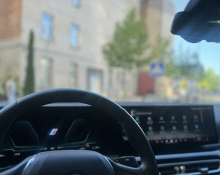 Белый БМВ i4, объемом двигателя 0 л и пробегом 33 тыс. км за 34500 $, фото 36 на Automoto.ua