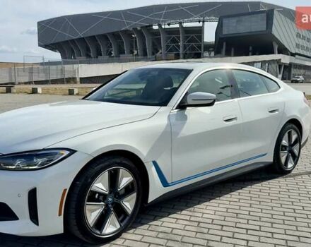 Белый БМВ i4, объемом двигателя 0 л и пробегом 7 тыс. км за 39900 $, фото 11 на Automoto.ua