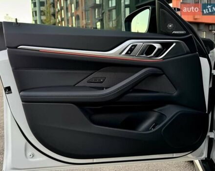 Белый БМВ i4, объемом двигателя 0 л и пробегом 45 тыс. км за 55900 $, фото 26 на Automoto.ua