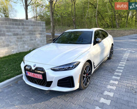 Белый БМВ i4, объемом двигателя 0 л и пробегом 40 тыс. км за 43300 $, фото 8 на Automoto.ua