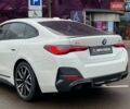 Белый БМВ i4, объемом двигателя 0 л и пробегом 20 тыс. км за 35990 $, фото 5 на Automoto.ua