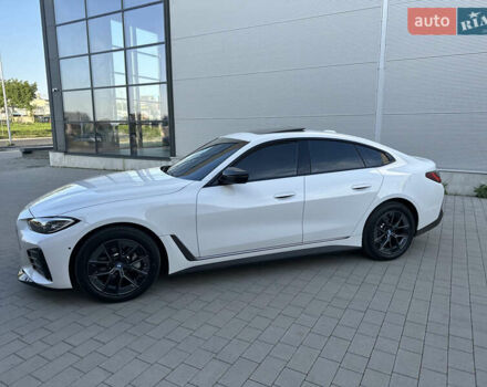 Белый БМВ i4, объемом двигателя 0 л и пробегом 10 тыс. км за 36000 $, фото 4 на Automoto.ua